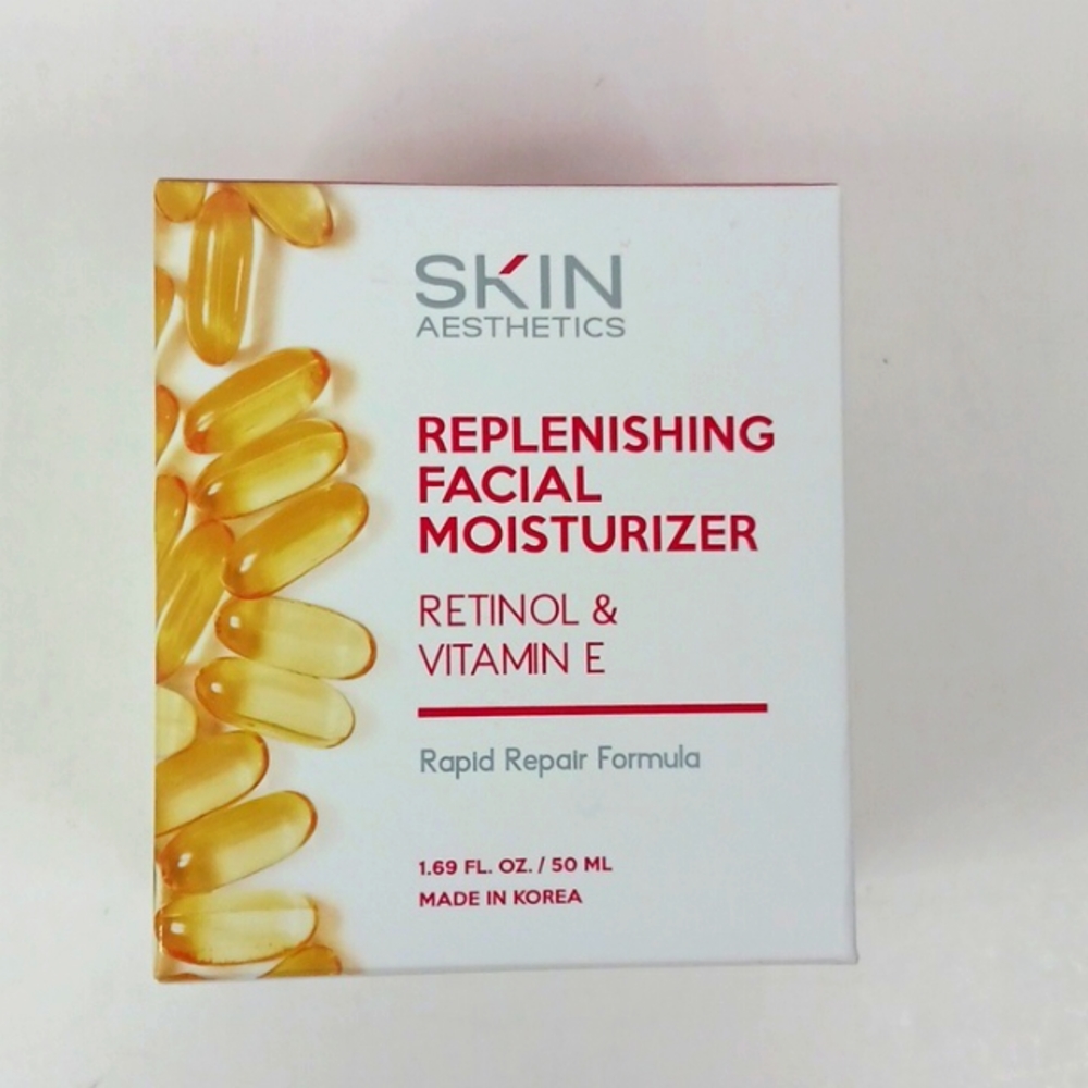 New Skin Aesthetics Replenishing Facial Moisturizer w/ Retinol & Vit E 1.69 FL